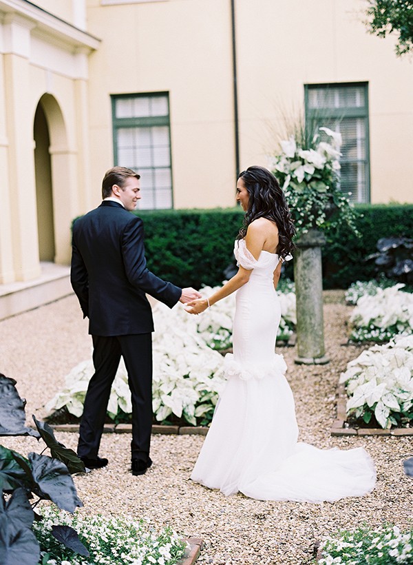 destination-classic-black-tie-wedding