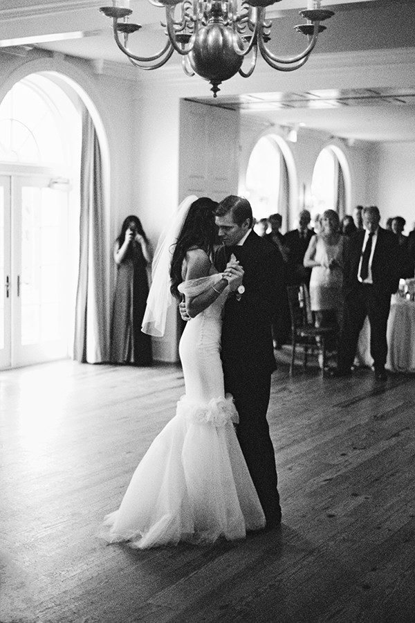 destination-classic-black-tie-wedding