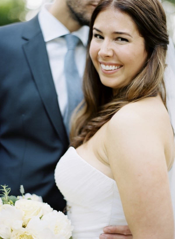 elegant-green-and-white-garden-wedding