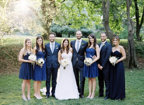 elegant-green-and-white-garden-wedding