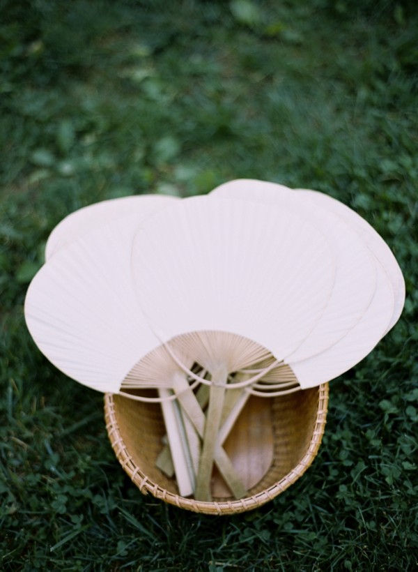 elegant-green-and-white-garden-wedding