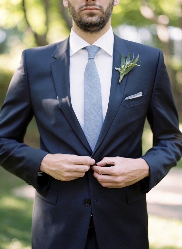 elegant-green-and-white-garden-wedding