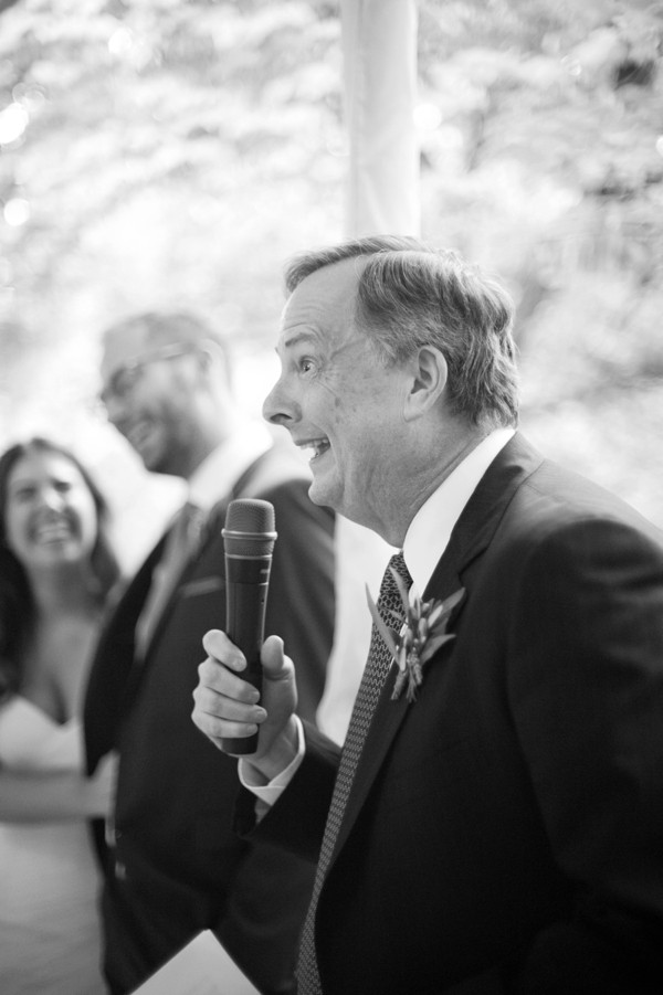 elegant-green-and-white-garden-wedding