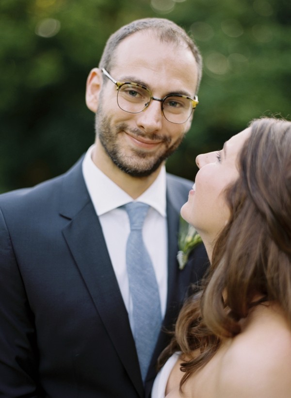 elegant-green-and-white-garden-wedding