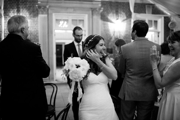 elegant-green-and-white-garden-wedding