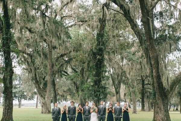 evening-wedding-in-a-barn
