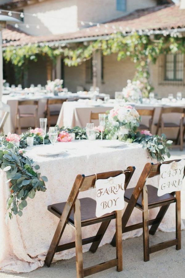 farm-boy-loves-city-girl-wedding