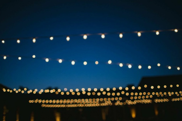 farm-boy-loves-city-girl-wedding