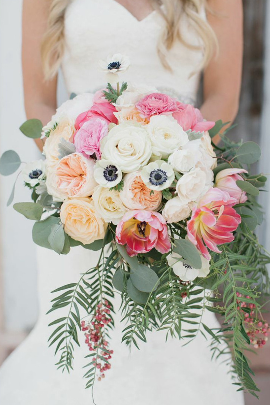 aneome wedding bouquet
