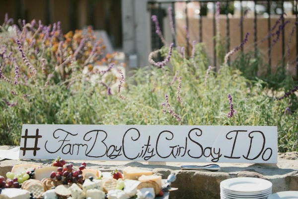 farm-boy-loves-city-girl-wedding