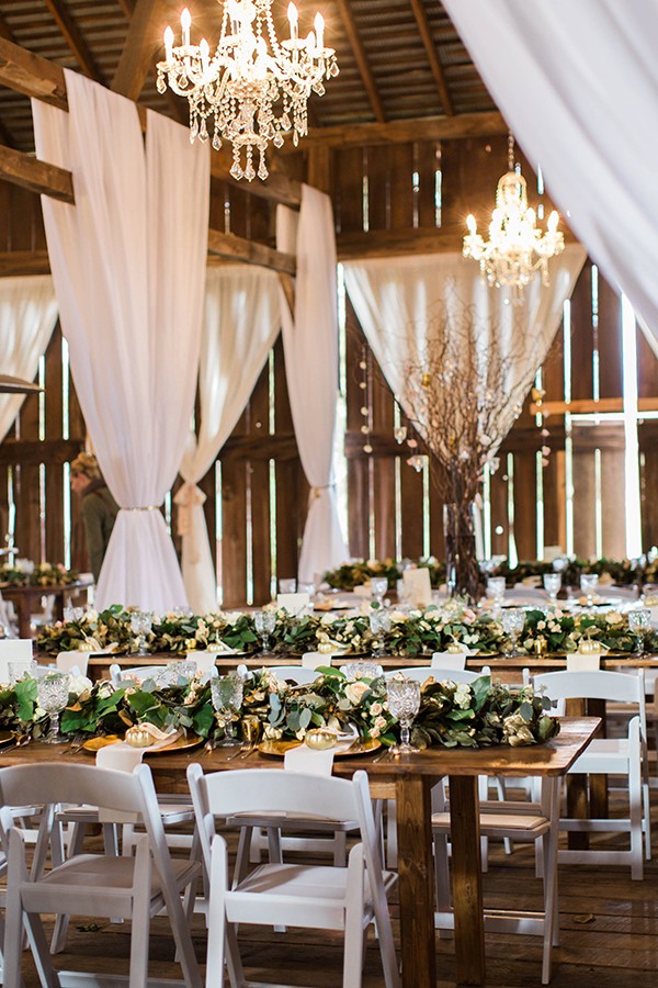 gold-glitter-rustic-wedding