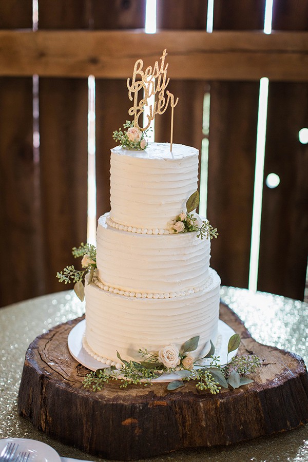 gold-glitter-rustic-wedding
