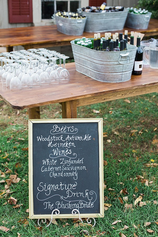 gold-glitter-rustic-wedding