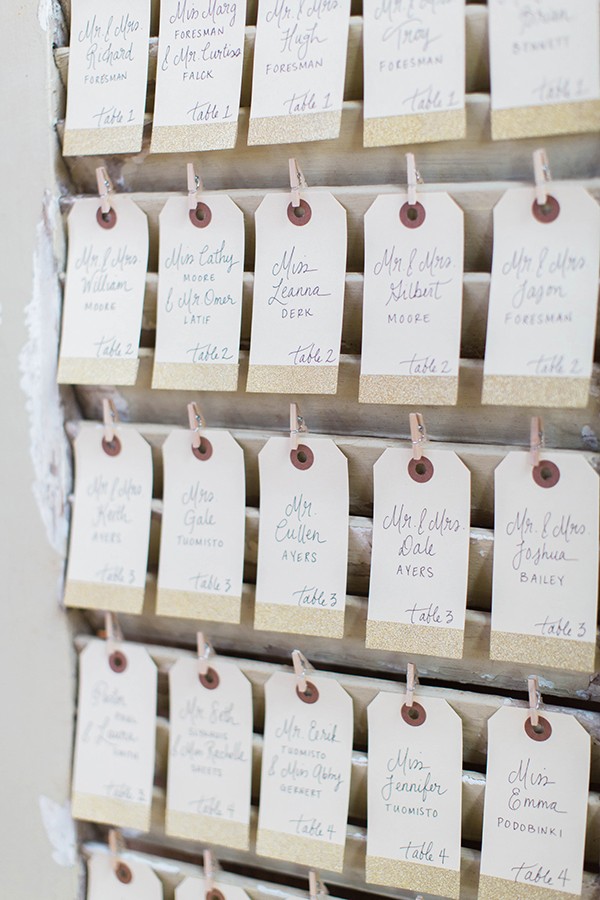 gold-glitter-rustic-wedding