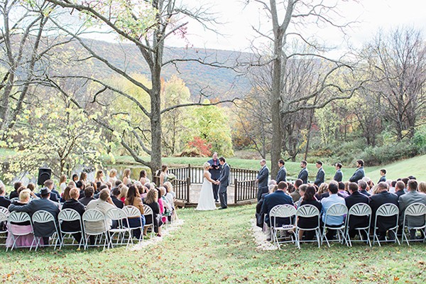 gold-glitter-rustic-wedding