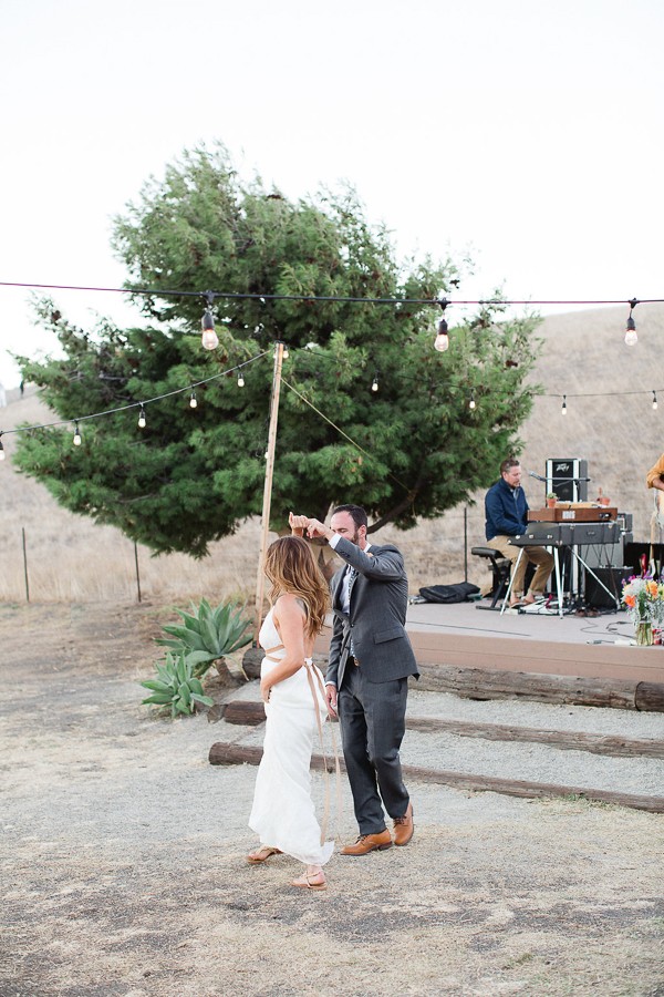 golden-hour-beachside-wedding