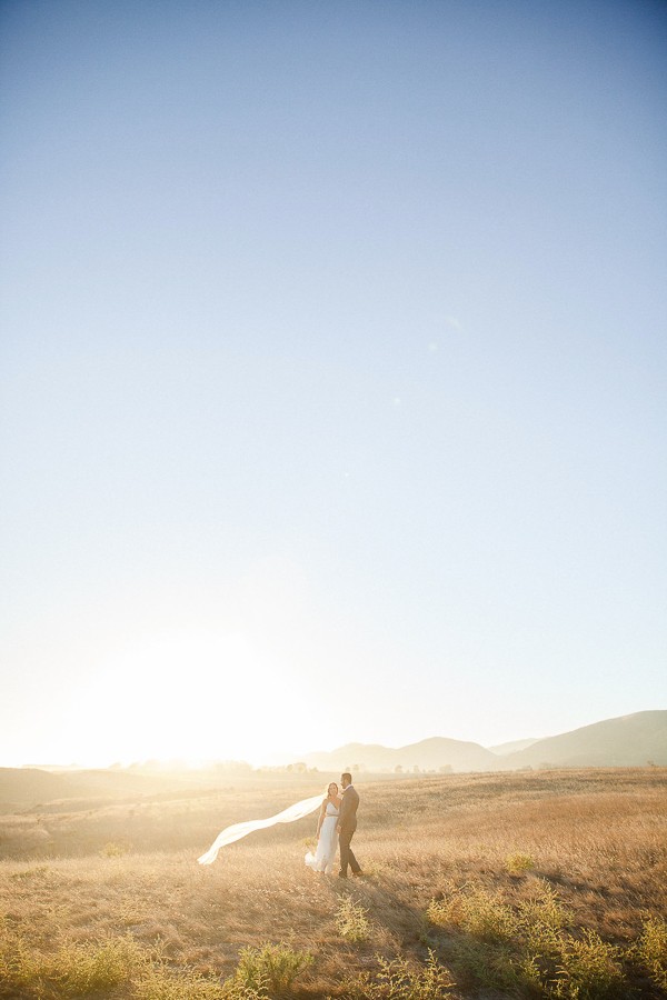 golden-hour-beachside-wedding