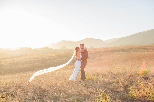 golden-hour-beachside-wedding