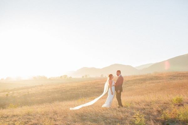 golden-hour-beachside-wedding