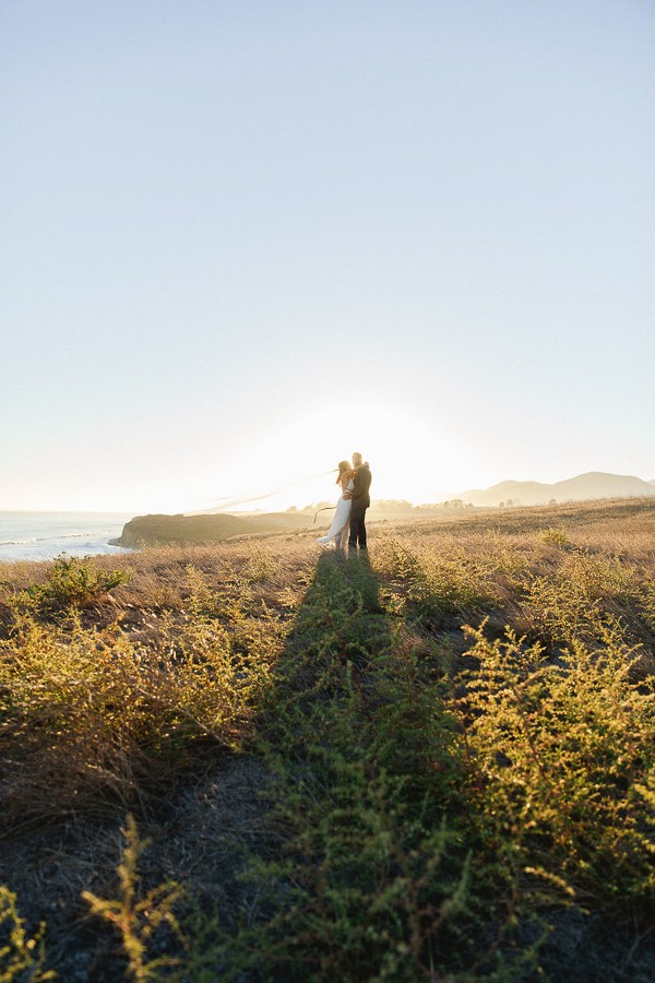 golden-hour-beachside-wedding