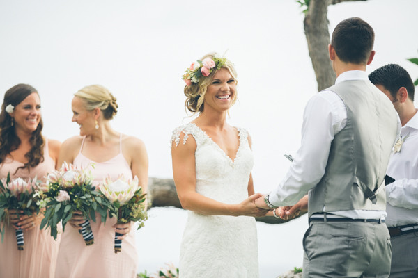 hawaiian-beach-wedding-in-pink-and-grey
