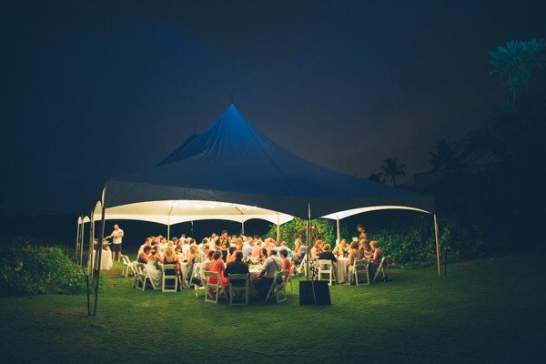 hawaiian-beach-wedding-in-pink-and-grey