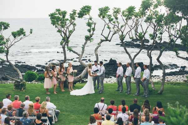 hawaiian-beach-wedding-in-pink-and-grey