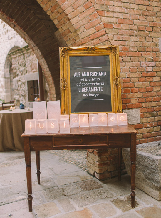 Ale and Richard's Italian wedding invitation display