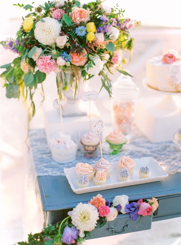 modern-vintage-wedding-on-the-beach