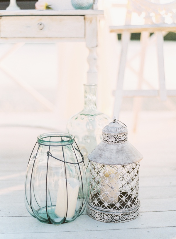 modern-vintage-wedding-on-the-beach