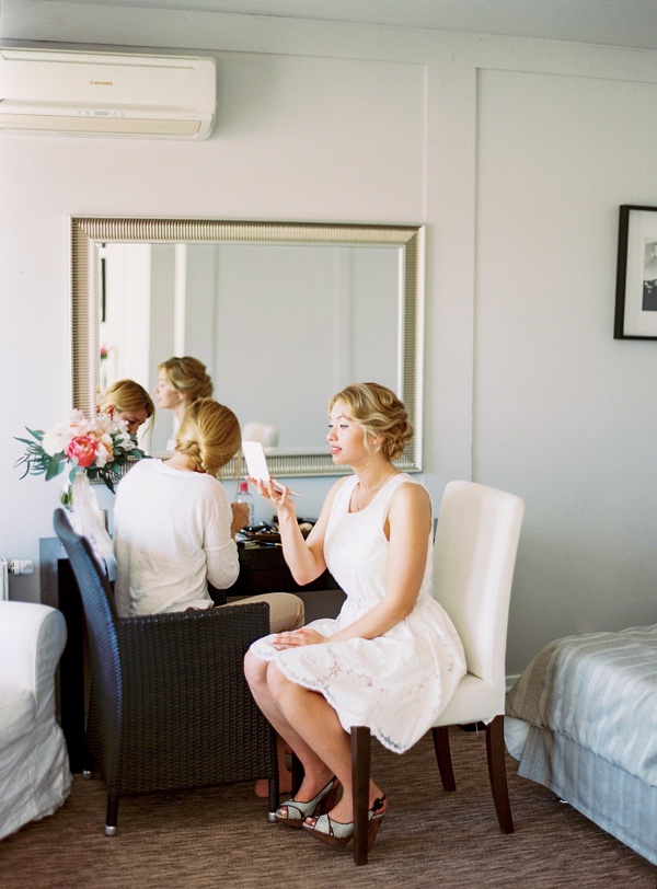 modern-vintage-wedding-on-the-beach