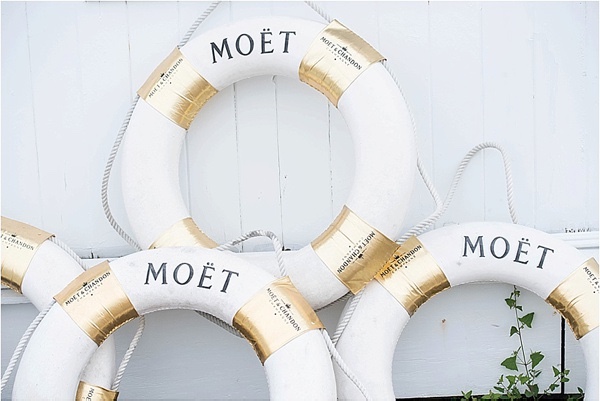 nautical-wedding-at-navy-beach