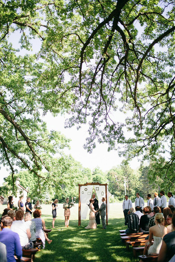 no-ordinary-outdoor-wedding