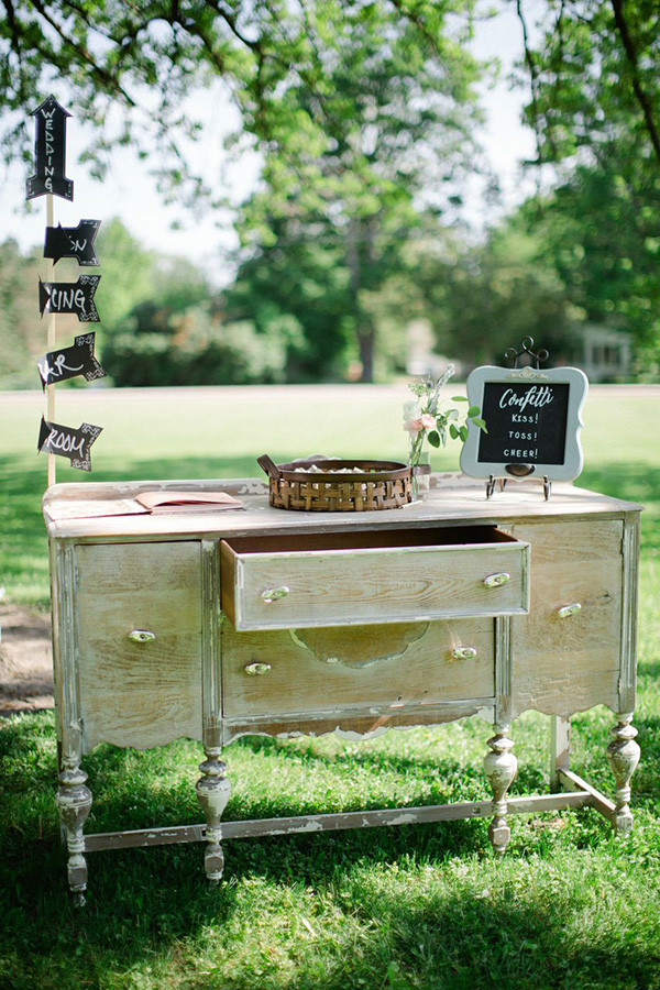 no-ordinary-outdoor-wedding
