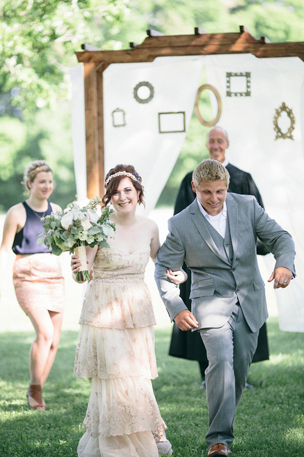 no-ordinary-outdoor-wedding