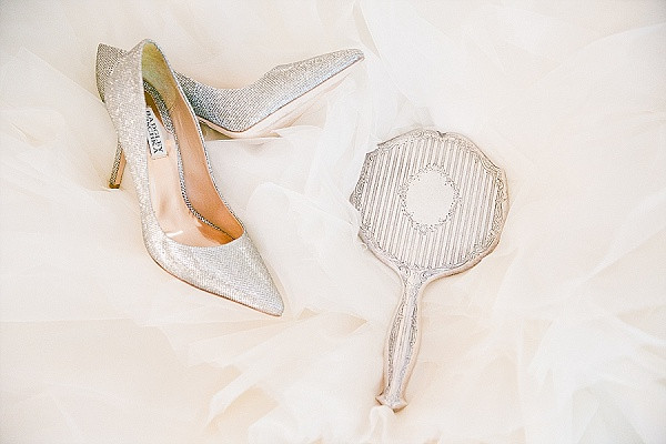 perfect-and-pretty-neutral-wedding