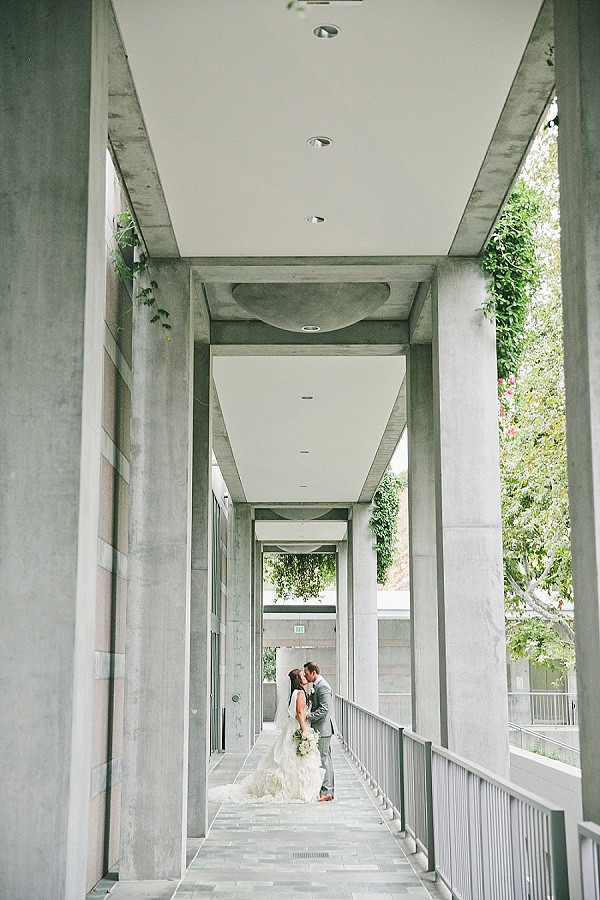 perfect-and-pretty-neutral-wedding