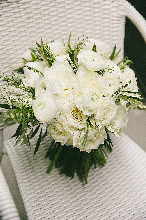 perfect-and-pretty-neutral-wedding