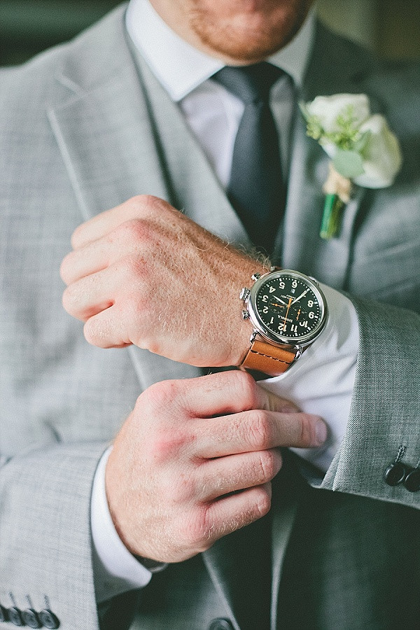 perfect-and-pretty-neutral-wedding