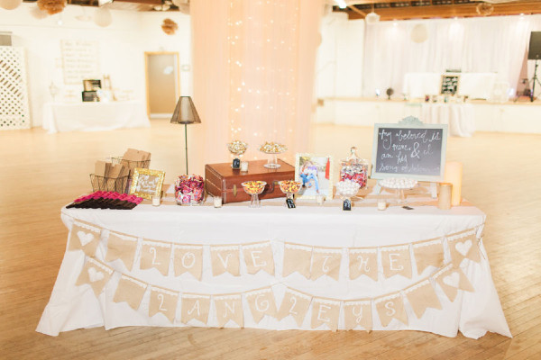 pink-and-gold-rustic-romance-wedding