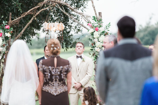pink-and-gold-rustic-romance-wedding