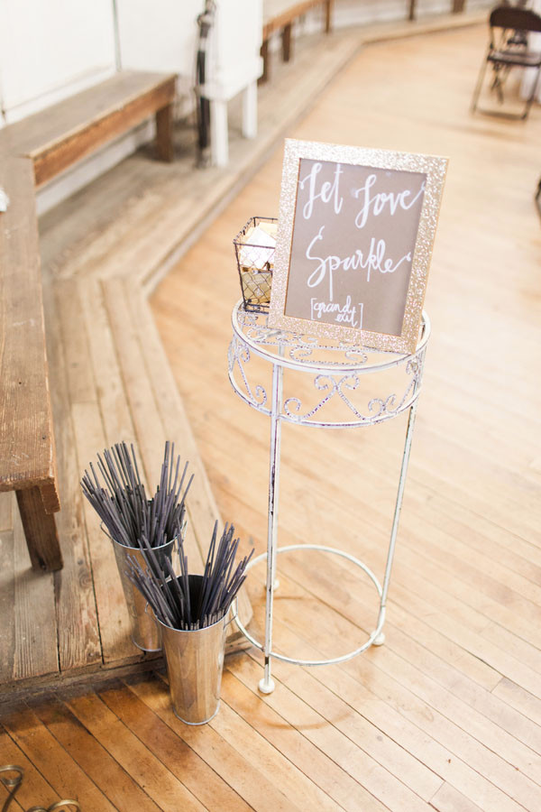 pink-and-gold-rustic-romance-wedding