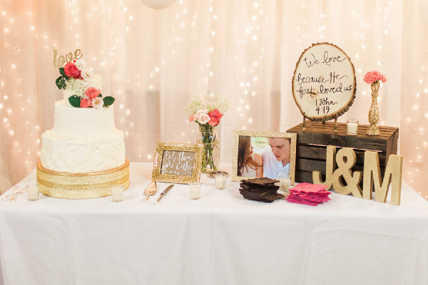 pink-and-gold-rustic-romance-wedding