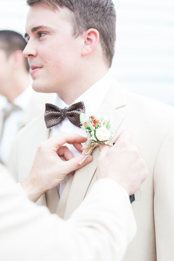 pink-and-gold-rustic-romance-wedding