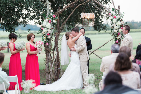 pink-and-gold-rustic-romance-wedding