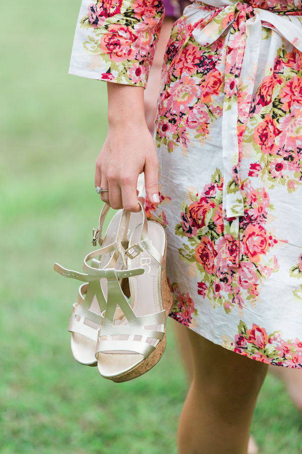 pink-and-gold-rustic-romance-wedding