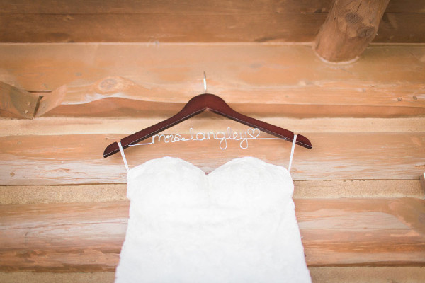 pink-and-gold-rustic-romance-wedding