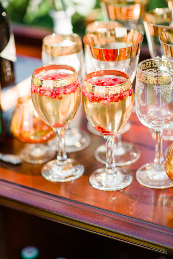pomegranate-inspired-indie-wedding