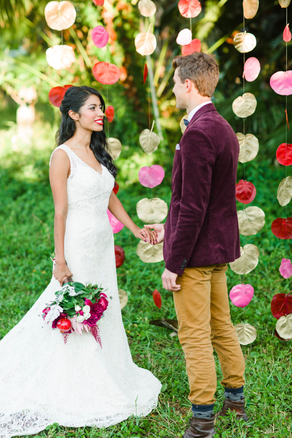 pomegranate-inspired-indie-wedding
