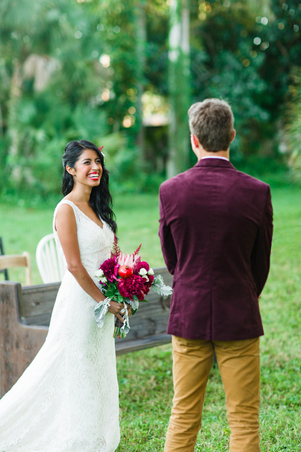 pomegranate-inspired-indie-wedding
